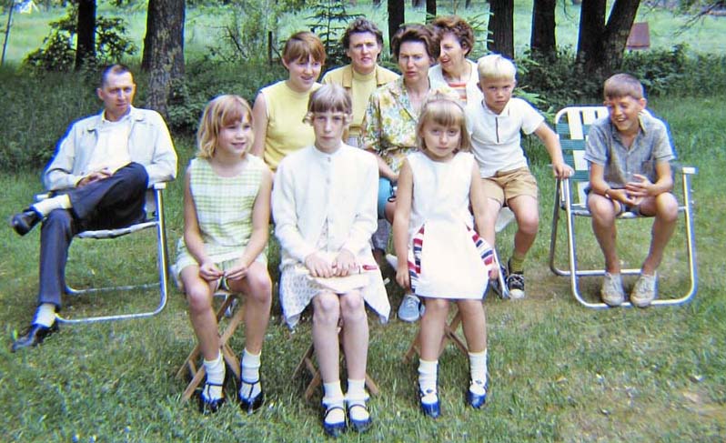 1969 - Audience (Sandlin family, Henriksen family). Skit program held at the Sandlin cabin on north shore of Little Butternut Lake.