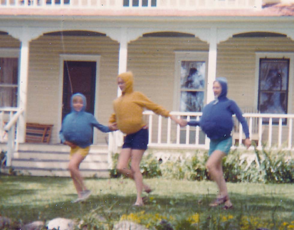 1970-ish - Julie Henriksen, Elizabeth Sandlin, Barb Konopacki. Practicing the Fig Newton skit for the skit program.